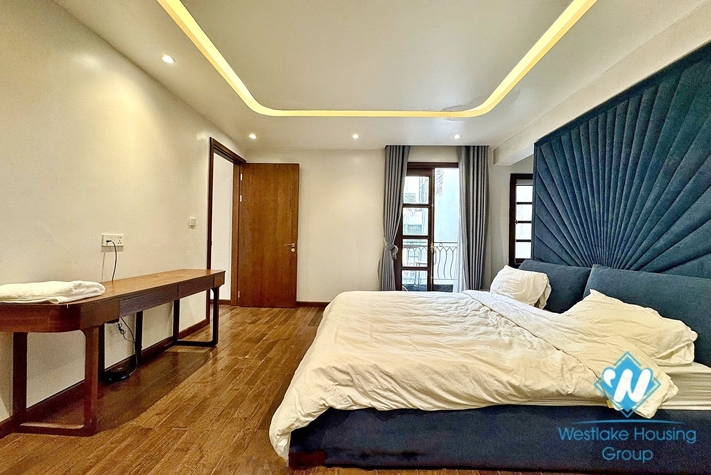 Garden 4 bedrooms house for rent in Tay Ho, Ha Noi